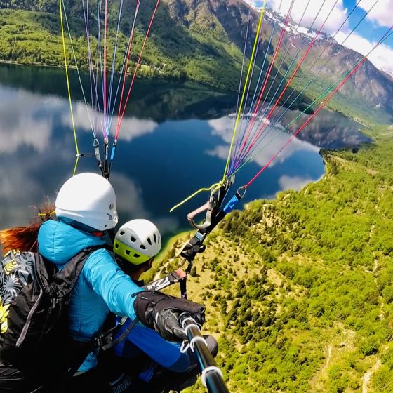 Acrobatic Paragliding Flight from Vogel