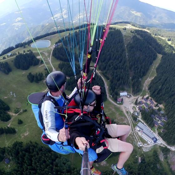 Akrobatski polet z jadralnim padalom - Golte